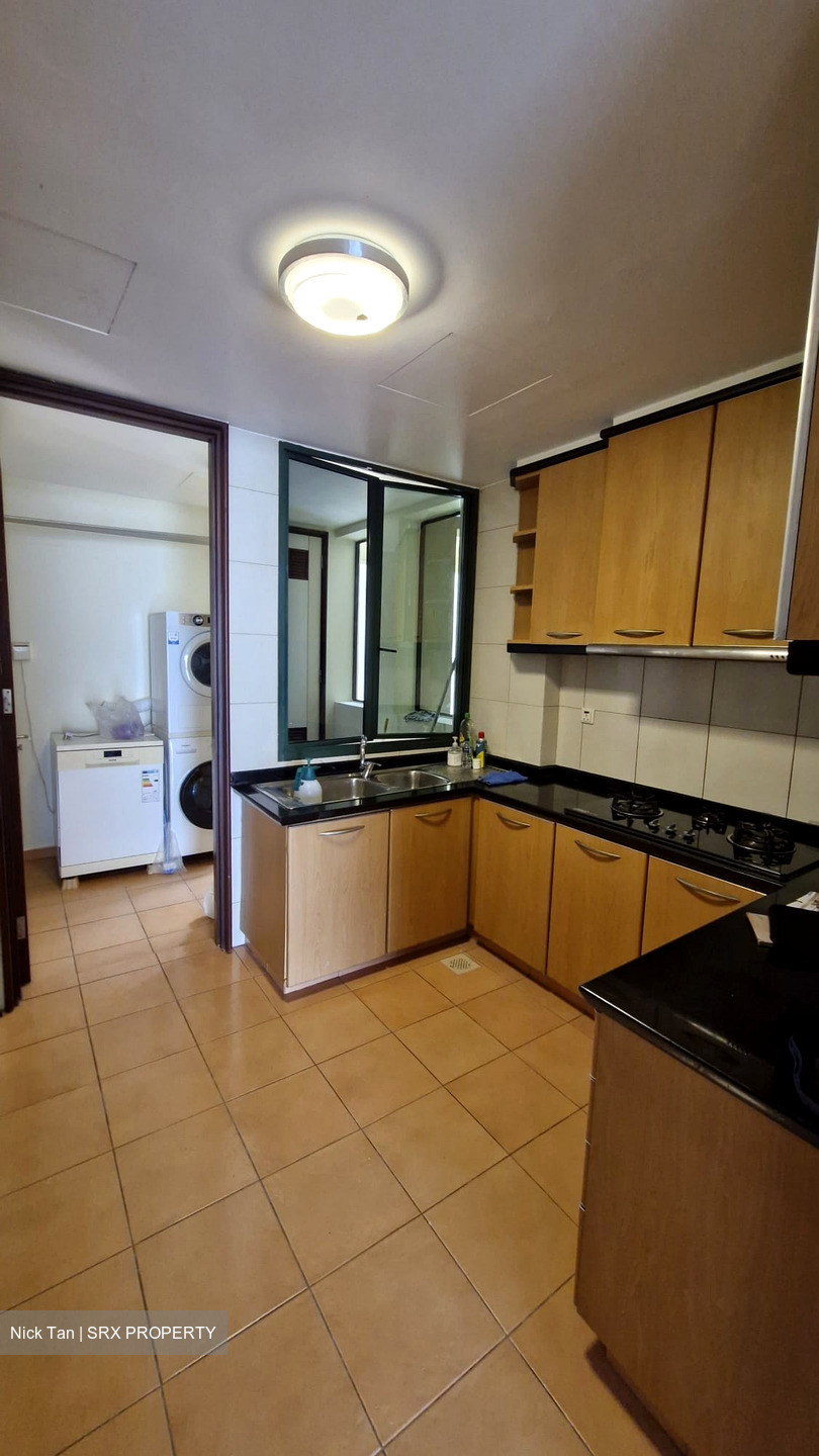 Pebble Bay (D15), Condominium #630698331